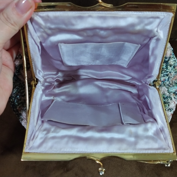 ***$OLD***Vintage Glass Beaded KissLock Handbag - Picture 8 of 17